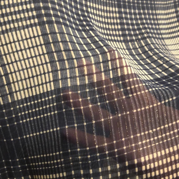 H&M shirt. Size 10. - Picture 2 of 4